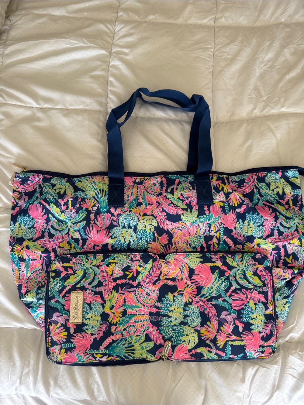 Lilly Pulitzer Getaway Packable Tote - Picture 2 of 6